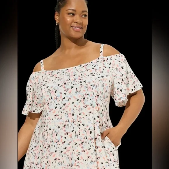 Torrid Mini Challis Cold Shoulder Trapeze Dress Sz 0 - Picture 3 of 9